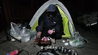 骑行西藏吉隆县，70公里离开高原，达曼村路边亭子过夜