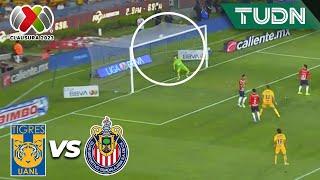 ¡TRAVESAÑO! Chivas se salva de AUTOGOL | Tigres 0-0 Chivas | CL2023 - Final | TUDN