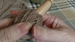 Yarn winding by hand, nostapinne, yarn barf