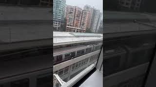 觀塘線Q Train駛離觀塘站