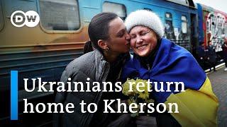 First train arrives in Kherson as Russia cripples Ukraine power grid | DW News