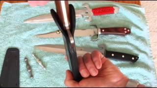Friends of the Blade 17 : Crossada Knife by Robert Newton