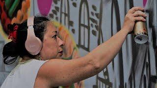 Lady Pink, graffeuse new-yorkaise de choc | AFP Interview