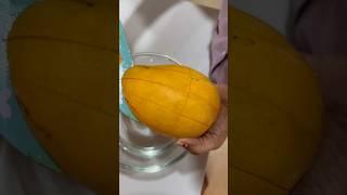 Easy way to cut mangoes |mango|fruit cutting skills|summer fruit#food