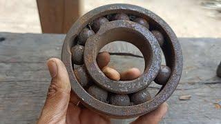 Recycling Bearing into a knife, Turning Old Bearing into a super Sharp Knife