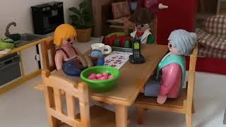 Chloé en français présente une histoire Playmobil : Comment Papa et Maman se sont ils rencontrés ?