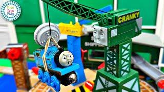 Thomas Wooden Railway Track Build Tidmouth Sheds, Brendam Docks and Sodor Steamworks