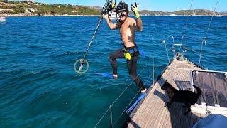 GOLD! Treasure hunting underwater and Sailing metal detecting underwater 01