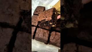 Walnut Brownies          #brownies #baking #dessert