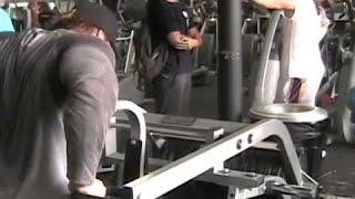 Mike Ohearn Crazy Triceps Training ( Bodybuilding TV )