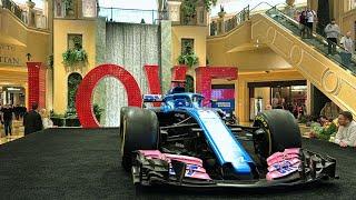 F1 Showcar Las Vegas Resort Wynn Palazzo Hotel & Casino Love Art Sculpture