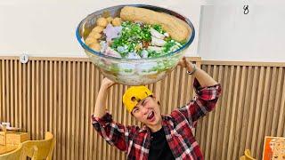 NGA SUMO XIN CHỦ QUÁN LÀM MỘT PHÁT HẾT SẠCH TÔ BÚN MỌC SƯỜN NON TO NHẤT TRƯỚC ĐẾN NAY