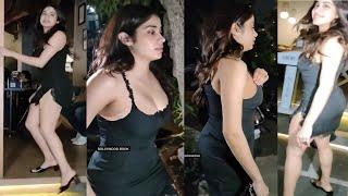 Jhanvi Kapoor snapped in hot short dress, Janhvi kapoor cleavage Janhvi kapoor hot jhanvi kapoor hot