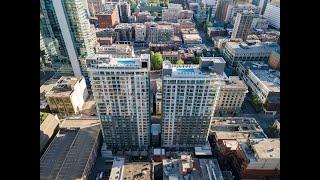 Unique apartment in downtown Montreal, duplex apartment with backyard on the ground floor.