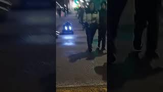 Мурино. Пацан в толпе.