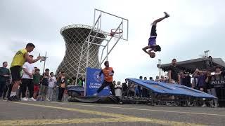 Akrobasi basket şov izleyenleri büyüledi