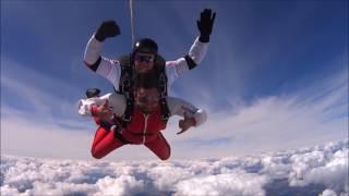 Adrian Woźny - SkyDive Warszawa (5000m) Skok w Tandemie