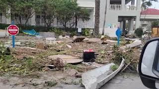 Hurricane Ian drive down Gulf Shore Dr. after storm surge (Naples, FL) (vid 2)