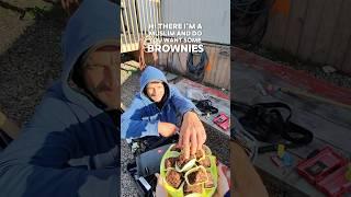 Muslim Man Gives Brownies To Homeless of Canada