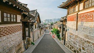 Sunday Morning Walking Tour in Seoul | Relaxing Sounds 4K HDR