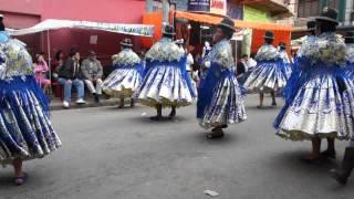 Dancing Cholitas