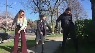 Emmy Raver-Lampman, Aidan Gallagher learn how to "Floss" from David Castañeda