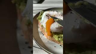 Perfect poached egg 