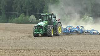 John Deere 8370R e23 with Farmet seedbed tiller in Germany