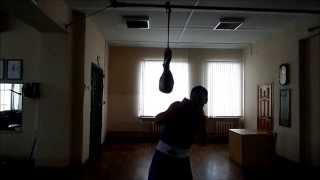 бокс работа на защиту( маятник)Boxing work on protection( pendulum)