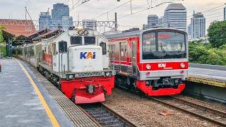 RAMAINYA KERETA DAN KRL DI STASIUN KERETA ELIT KOTA JAKARTA!! Kereta Api Sore di Stasiun Gambir