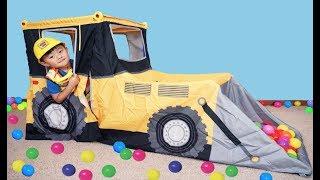 Pretend Play with Bulldozer Play Tent and Pit Balls