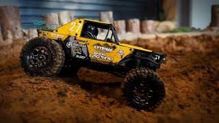  Conquer Every Terrain with the UDI R/C UCX2405 Pro 4WD Rock Crawler!