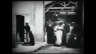 Employees Leaving the Lumière Factory - La Sortie des usines Lumière à Lyon