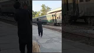 11up hazara express accidentel rack #shorts #pakistanrailway #hazaraexpress