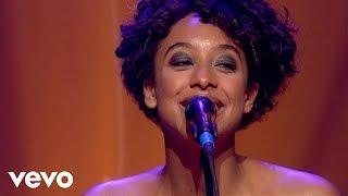 Corinne Bailey Rae - Put Your Records On