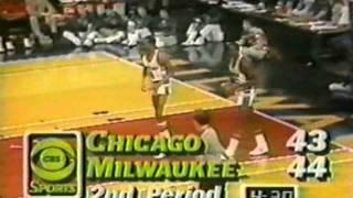 Michael Jordan (30pts/11asts) vs. Bucks (1985 Playoffs)