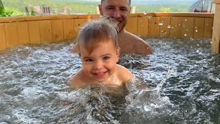 Baby Reacts to Jacuzzi in the Mountains for the First Time