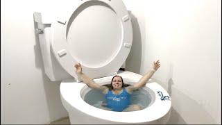 Swimming Underwater in WORLDS LARGEST TOILET