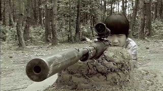 The rescued little girl concentrated on practicing her marksmanship and shoot the Japanese army!