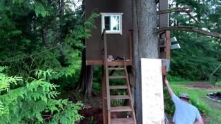 HashTag Tree House built by Derek 'Deek' Diedricksen from HGTV at Mountain Views B&B