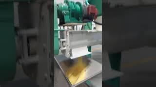 high efficiency big capacity grinder machine working video ,