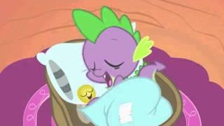 MLP Spike sleeping with fly