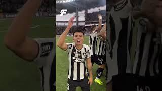  Brezilya Serie A’da, Sau Paulo’yu 2-1 mağlup eden Botafogo, 79 puan ile şampiyon oldu.