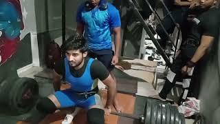 The Whole Gym came to support me || The Deadlift Asylum|| Guess the weight?