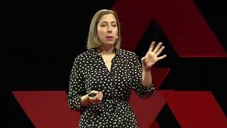 "Azul Klein", la cercanía de las ciencias y las humanidades | Deborah García | TEDxGalicia