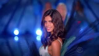 Victoria's Secret Fashion Show-Sara Sampaio All Walks