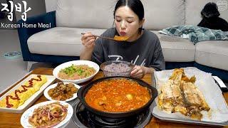 집밥 한상  참치김치찌개,옥돔구이,미나리명란무침,베이컨어묵볶음,오이지,계란말이