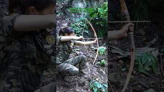 Build bamboo houses on trees, and hunt live chickens#survival #outdoors #bushcraft #Hunt  #building