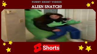 ALIEN SNATCH!