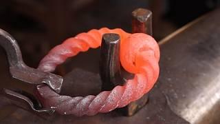 Blacksmithing - Forging a Door Knocker